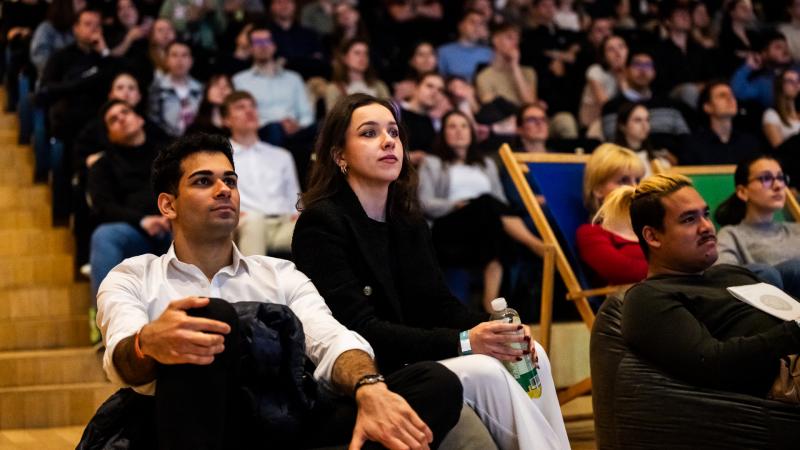 A pénzügyi függetlenség nem csupán egy vágyálom – a Portfolio Gen Z Festen felfedeztük azokat a lehetőségeket, amelyek a fiatalok előtt állnak.