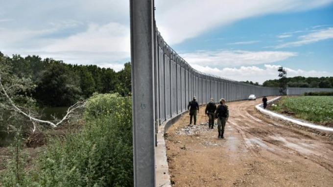 Krétára idén már több ezer új lakó érkezett, ami a tömeges migráció jelenségét tükrözi. A sziget gazdag kultúrája és gyönyörű tájai számos embert vonzanak, akik új életet keresnek a földközi-tengeri paradicsomban.