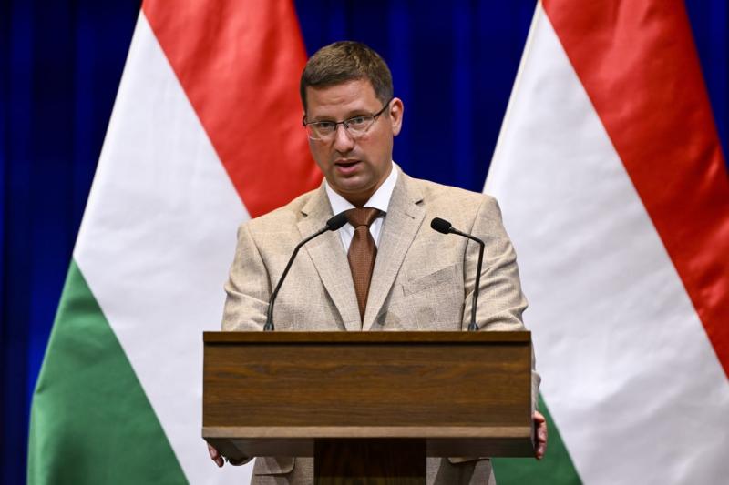 Gulyás Gergely bejelentette, hogy Orbán Viktor 2026-ban ismét a miniszterelnök-jelölt szerepét tölti be.