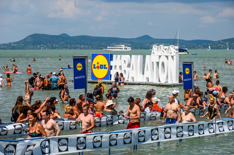 Úszol vagy inkább szurkolsz? Nem számít! A Lidl Balaton-átúszás idén is felejthetetlen élményt kínál! | szmo.hu