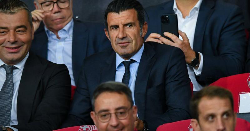 A Barcelona Bajnokok Ligája mérkőzésén megjelent Luís Figo, és a szurkolók emlékezetében még mindig élénken él az általa okozott