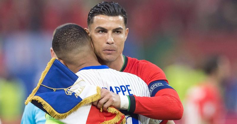 Kylian Mbappé: Cristiano számomra egy példaértékű alak, de én a saját ösvényemet szeretném bejárni.