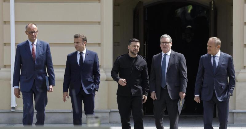 Zelenszkij újabb lépést tett a nemzetközi kapcsolatok erősítése érdekében, miután Trump távozott a politikai színtérrel. Az ukrán elnök európai vezetőkkel folytatott tárgyalásai során fontos kérdéseket vitattak meg, amelyek meghatározzák a kontinens jövőj